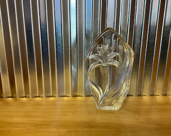 Swedish MALERAS Art Glass Cut Flower Paperweight S-2075