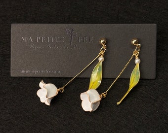 Lily of the Valley Earrings - Floral Resin Jewelry for Her, Birth Month Flower Gift - Mother's Day & Grandma's Gift, Bridal Gift for Wedding