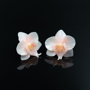Shimmering Pink Orchid Stud Earrings Gift for Mom Cold Porcelain Bridal Jewelry Personalized Floral Pink Orchid for Mothers Day Gift Easter