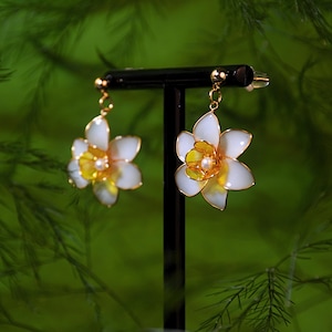 Daffodil Earrings January Birth Flower Handmade Jewelry Narcissus Flowers Leaves Drop Fairy core Birthday Winter Cottage-core   Gift
