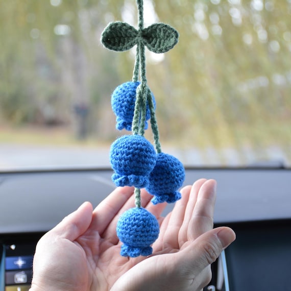 Crochet Blueberry Car Charm Boho Strawberry Handmade Rearview Mirror Hanger   Gift Holiday Decor Mother's Day Fruit Accessory
