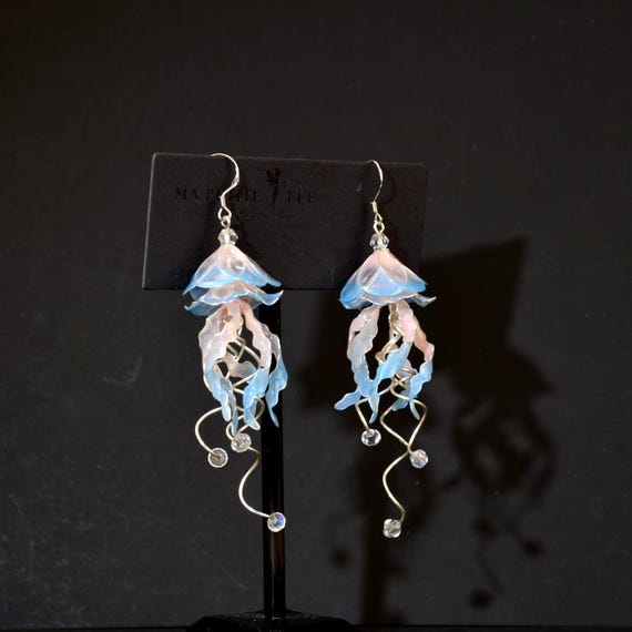 Jellyfish Earrings Fairy Core Ocean Pearl Handmade Sea Animal Dreamy Beachcore Coastal Nautical Mermaid Gift for her Dangle Jewelry Holiday
