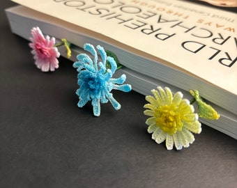 Micro Crochet Bookmarks, Handmade Daisy Bookmarks -Blue Eyed Daisy, Marguerite Daisy Book Mark Gifts for book lovers, for readers and friend