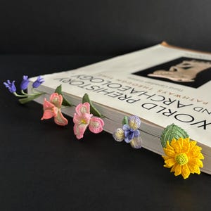Mikro gehäkelte Blume Lesezeichen: Sonnenblume, Lilie, Glockenblume, Iris