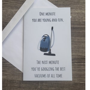 Cartão de aniversário engraçado, cartões de humor, cartão hilariante, presentes de piada para ele ou ela, interior em branco, jovem e divertido, piadas de vácuo, envelhecendo