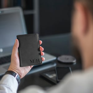 RFID Personalized Leather Wallet for Men - Custom Trifold Wallet with Monogram Initials Engraving - Perfect Father's Day Gift, Gift for him