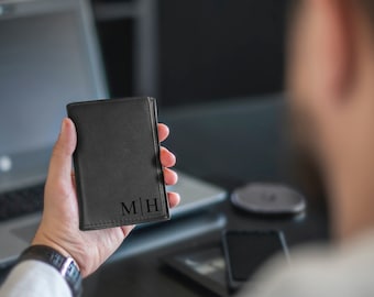 Personalized RFID Leather Trifold Wallet - Monogram Engraved