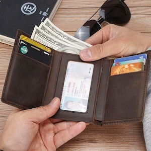 Perfect Leather Trifold Men's Wallet RFID Personalized Monogram Initials Engraving Wallet Mens Custom Wallet Boyfriend Gift for Dad, Husband