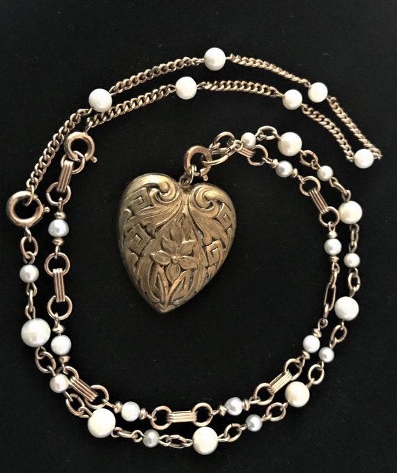 Antique Heart Necklace w/3 Vintage Pearl Bracelet… - image 4