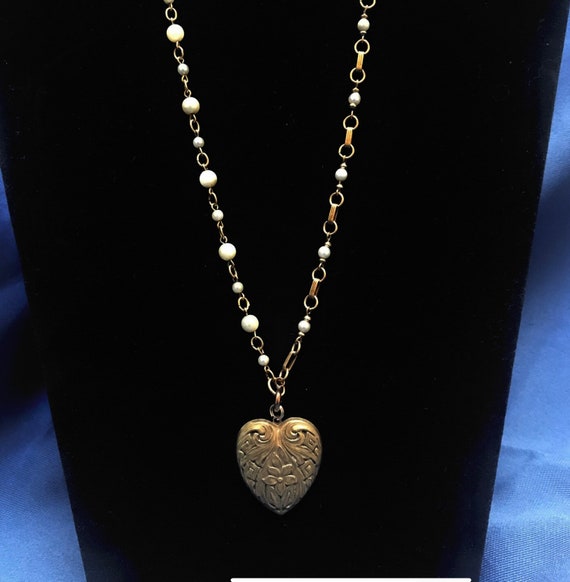 Antique Heart Necklace w/3 Vintage Pearl Bracelet… - image 2