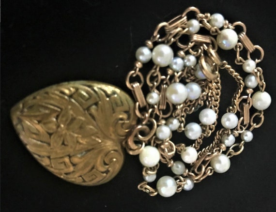 Antique Heart Necklace w/3 Vintage Pearl Bracelet… - image 7