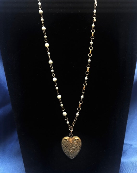 Antique Heart Necklace w/3 Vintage Pearl Bracelet… - image 6