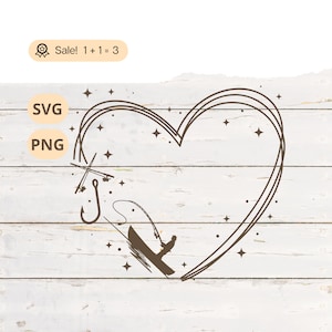 Puede incluir: Un dibujo de línea de una forma de corazón con estrellas dentro. Una silueta de una persona pescando desde un bote está dentro del corazón. El texto "Sale! 1 + 1 = 3" está en la parte superior de la imagen.