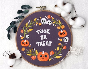 Halloween Pumpkin Embroidery kit, DIY Modern Embroidery Craft Kit, Halloween DIY Decoration, Handmade Craft, Needlework Kit