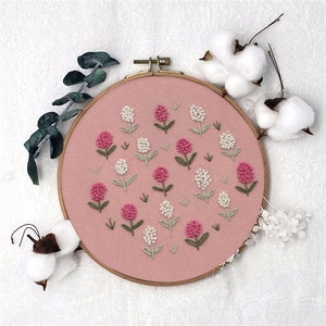 Embroidery Kit For Beginners,Floral Embroidery Kit,Needlepoint Hoop,Embroidery starter kit,Embroidery Pattern