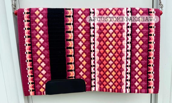 Western Show Pad: Vibrant Southwestern Design