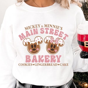 Mickey and Minnie Main Street Bakery Sweatshirt, Disney Christmas Gingerbread Hoodie, Disney Christmas Sweat, Disney Christmas Cookies Sweat