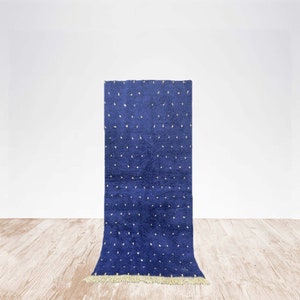 tapis couloir bleu, tapis beni ourain, tapis personnalisé, tapis couloir marocain bleu, tapis de couloir fait main, tapis berbère doux