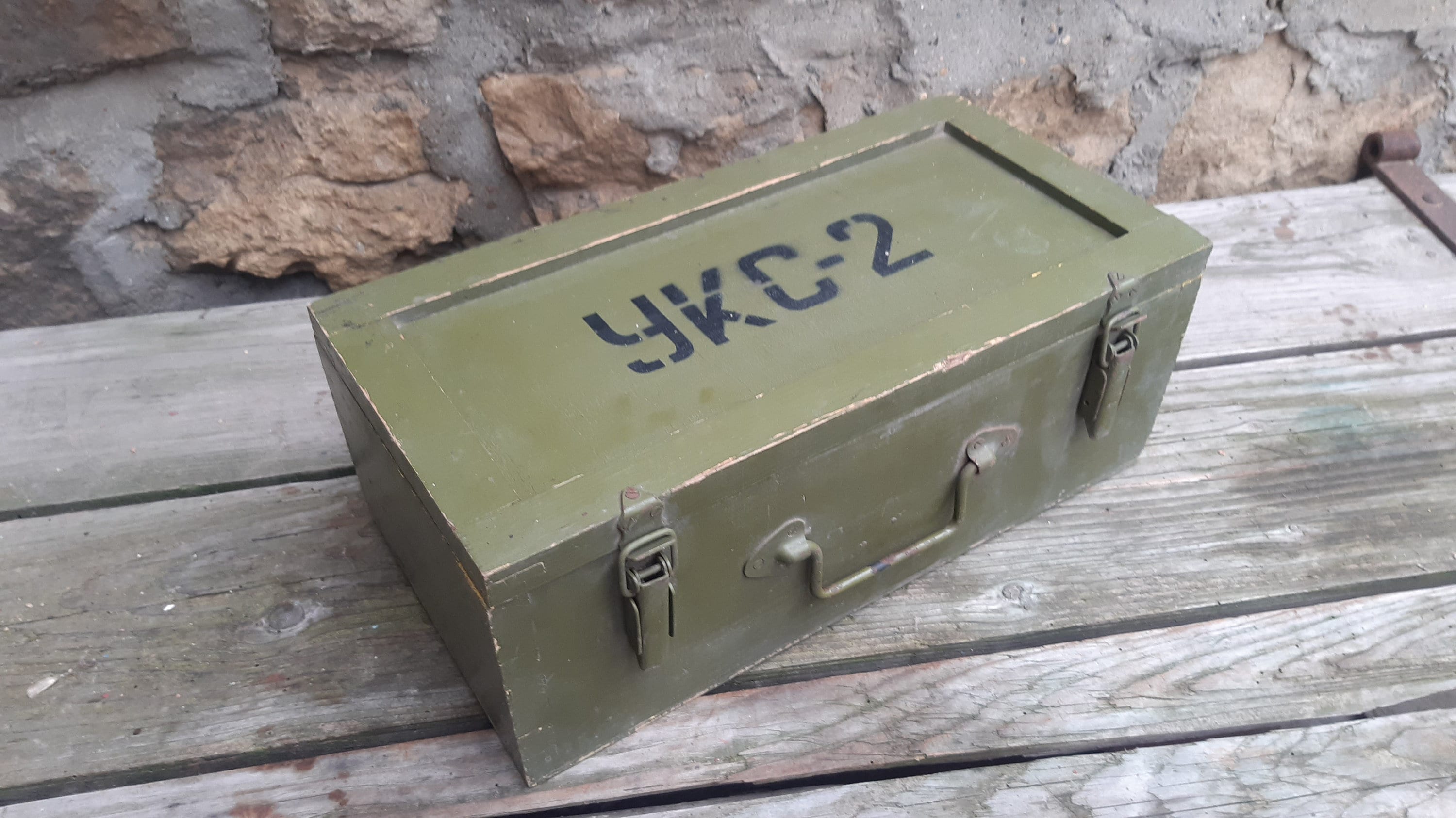 Vintage Purves Mfg. 1948 US Military FOOT LOCKER Army Storage Trunk Metal  Wood