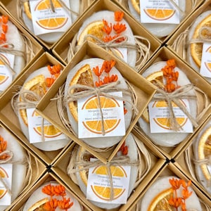Bomboniera personalizzata fatta a mano con sapone alla cannella e arancia per occasioni speciali, baby shower di benvenuto, scatola regalo per gli ospiti di ritorno della sposa per fidanzamento