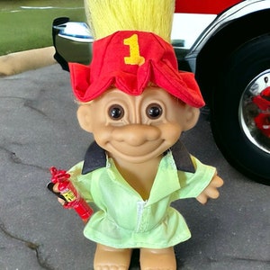 Vintage Troll Puppe 10 cm Russ Troll Feuerwehrmann