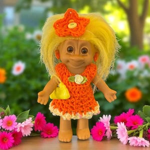 Vintage Troll Doll- 7&quot; Russ Tracey Troll- Miss Pocket Full of Sunshine!