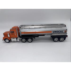 Unocal 76 Toy Truck - Etsy