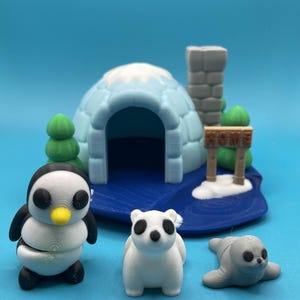 3D Printed Arctic Animal Playset: Igloo & Miniature Figures