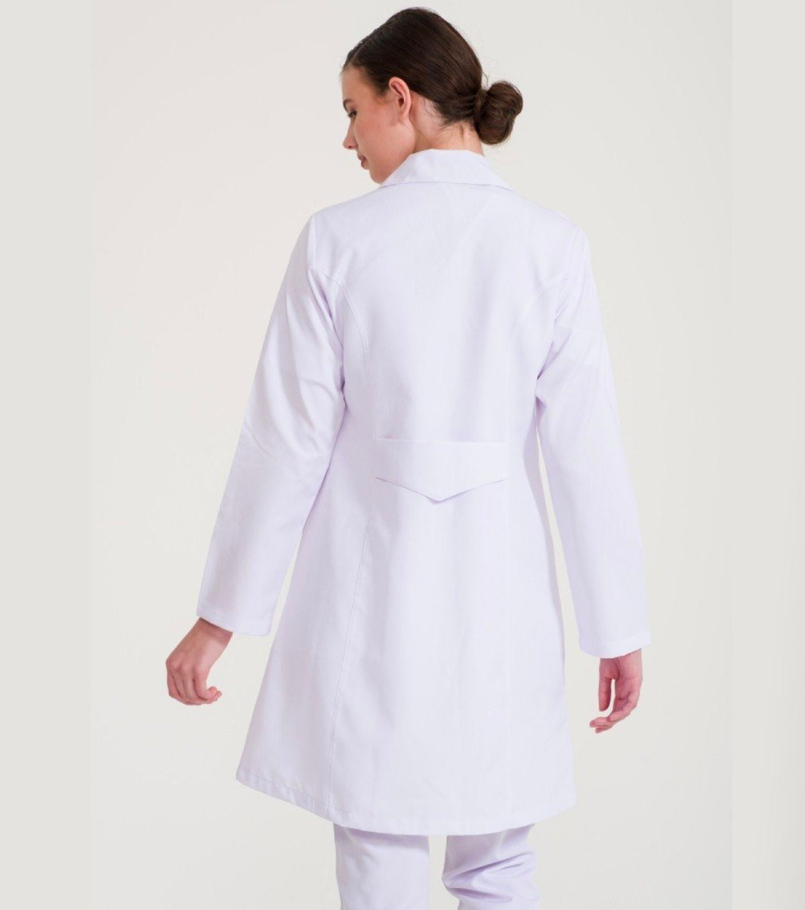 Blouse Laboratoire Personnalisée Brodée – Manteau Médecin, Infirmier, Technicien – Femme, Blanc (S à 3XL)