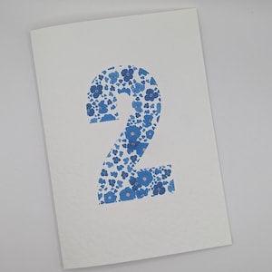 Deuxième carte d'anniversaire pour garçon, deuxième anniversaire, carte d'anniversaire bleue pour fils, carte d'anniversaire floral Liberty de 2 ans, carte bleue pour garçon