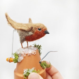 Needle felted robin automata, mechanical automaton, kinetic Sculpture
