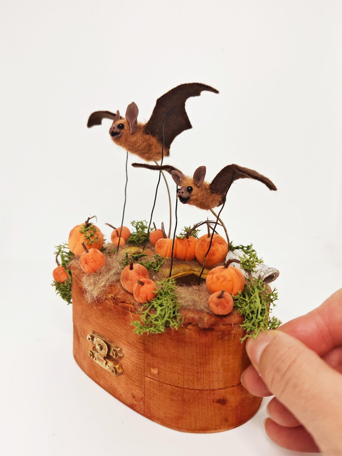 Two Little Bats Flying Over a Pumpkin Patch Automata, Mechanical ...