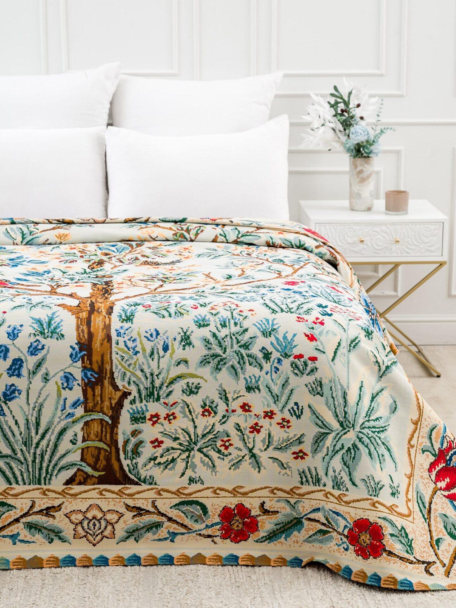 William Morris Tapestry Bedspread: Tree of Life Jacquard Woven Coverlet