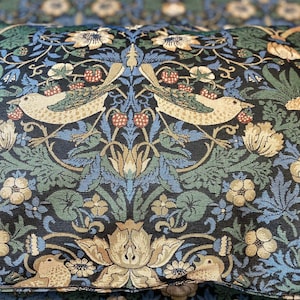 Tapestry pillow cover William Morris style &quot;Strawberry thief&quot;18*26(48 * 68 cm)-jacquard woven-art medieval pillowcases-gift a history lover