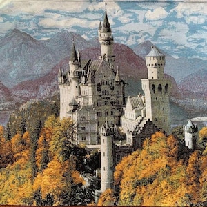 Arazzo da parete in stile medievale "Castello di Neuschwanstein 2" 25*37 (65*95 cm) - tessuto jacquard - stile arte medievale - il regalo per un amante della storia.