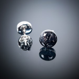 Orecchini a bottone Elite Noble Shungite da 8 mm, piccoli orecchini a bottone neri, accessori per ogni occasione, orecchini a bottone in argento 925