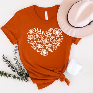 Boho Wildflower Heart Tee | Flower Heart Shirt | Botanical Shirt Gift | Gift For Her | Cottagecore Shirt | Flower Tee | Nature Lovers Shirt