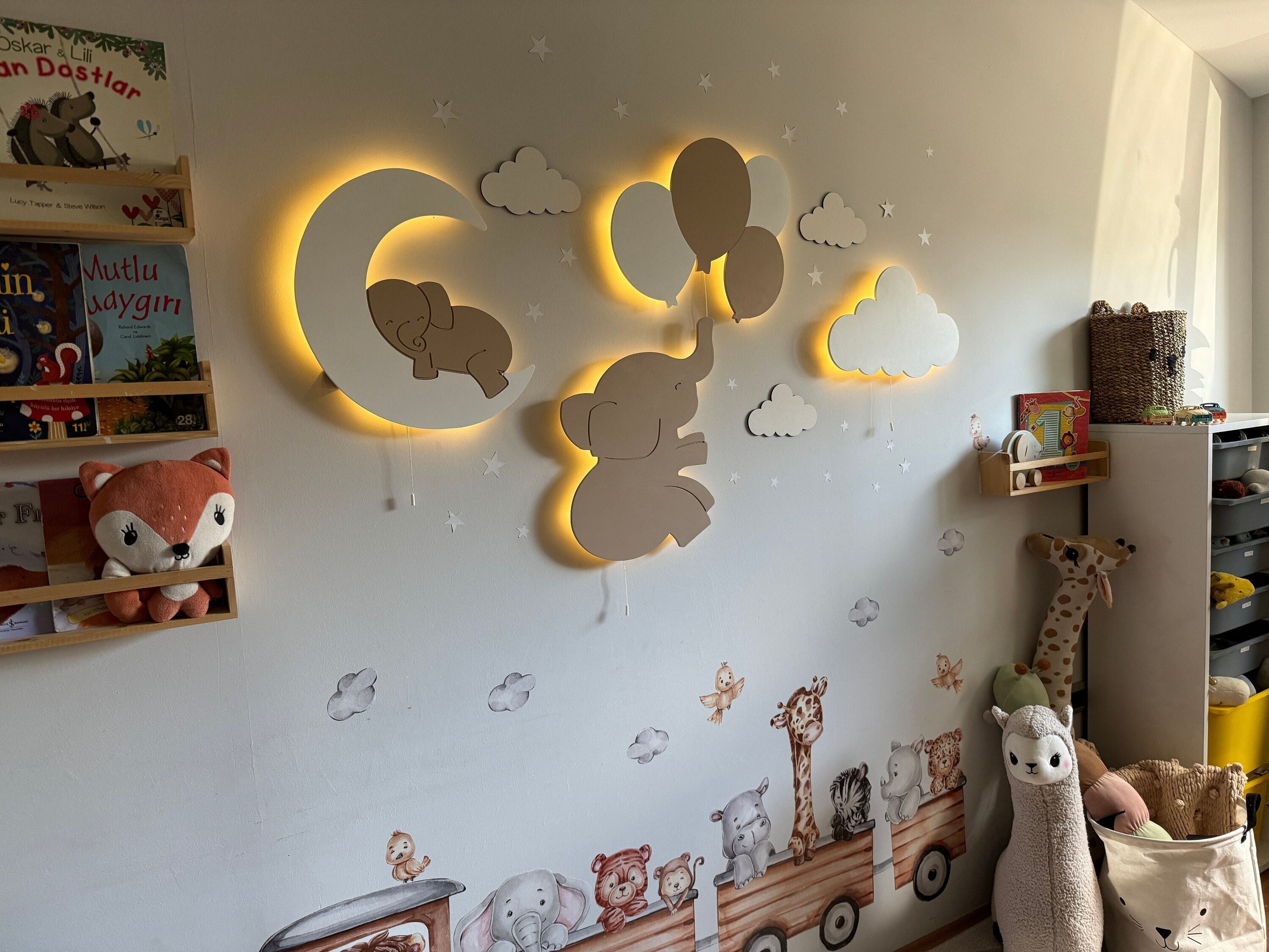 Wall lamp nursery sale