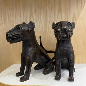 Benin leopards benin folklore benin mid century bronze leopards luxury Nigerian royal leopards ornamentals