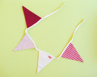 Fabric pennants, ecological garland, handmade decoration - Criaturis