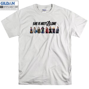 彼女は一人ではない 女性用スーパーヒーロー Tシャツ パーカー キッズ 子供用 トートバッグ Tシャツ S-M-L-XL-XXL-3XL-4XL-5XL ギルダン 特大 メンズ レディース ユニセックス A221