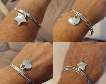 Bracelet jonc breloque Coeur ou étoile en plaqué ARGENT