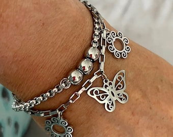 Double adjustable butterfly charm bracelet in STAINLESS STEEL