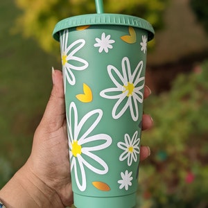 Giant Daisy Tumbler | Floral Tumbler | 24 oz Cold Cup | Personalized Tumbler | Green SB Cold Cup | Trendy Cup