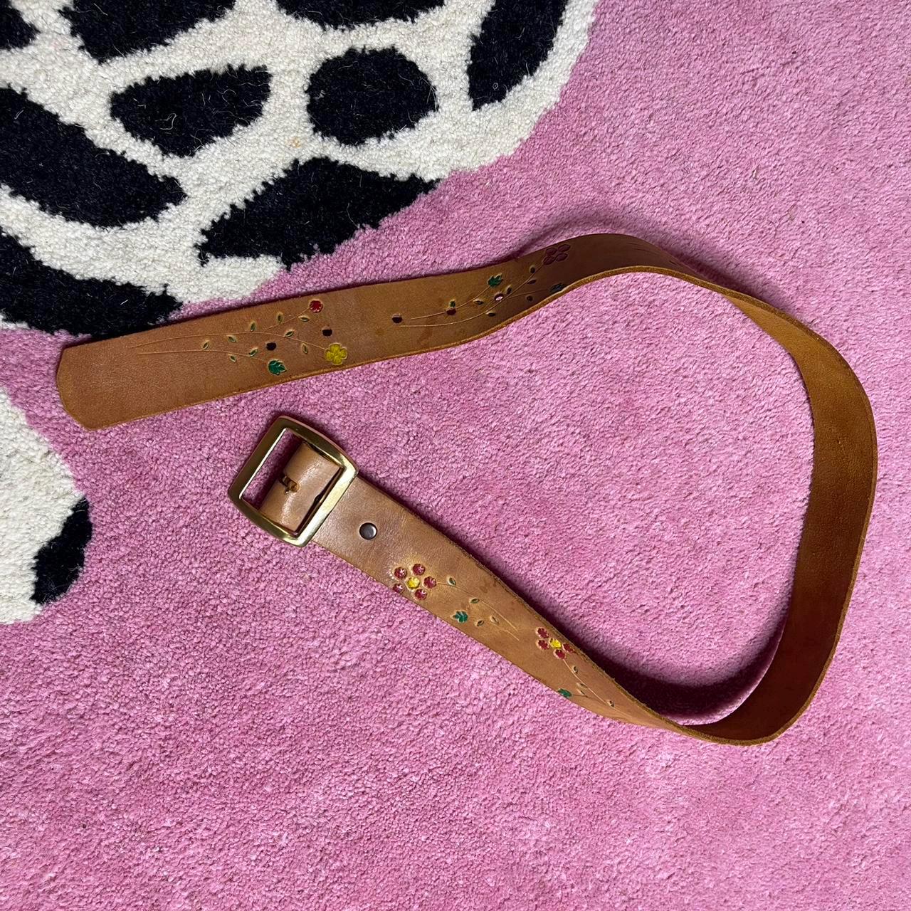 Vintage Floral Embroidered Suede Belt With Gold Buckle  display picture 2