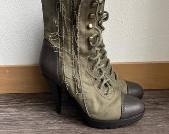 Steve Madden Khaki Combat Ankle Boots – Grunge Platform Heels, Distressed Lace-Up Zip Boots, Size 6.5