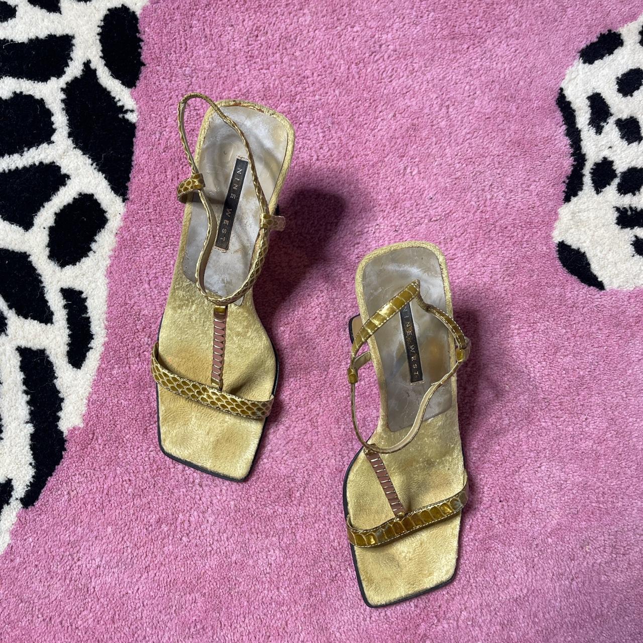 Escarpins Stiletto Nine West Taille 8 US (38.5 EU) - Argent, Hauteur Moyenne, Occasion Très Bon état