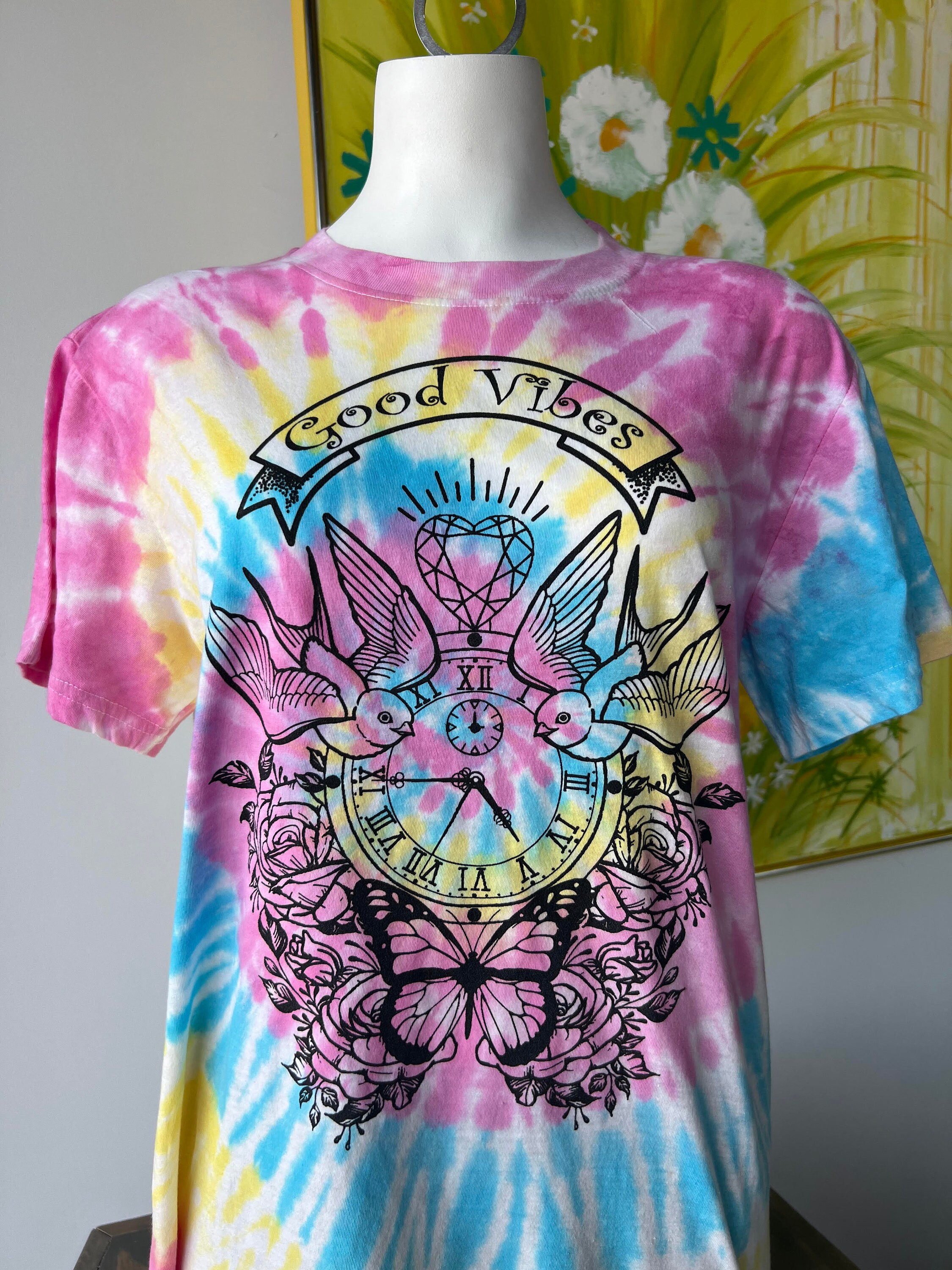Matching tie dye Hylian Crests by Stevie Varin at Tattoo Boogaloo in San Francisco rtattoos #36 Matching tie dye Hylian Crests by Stevie Varin at Tattoo Boogaloo in San Francisco rtattoos