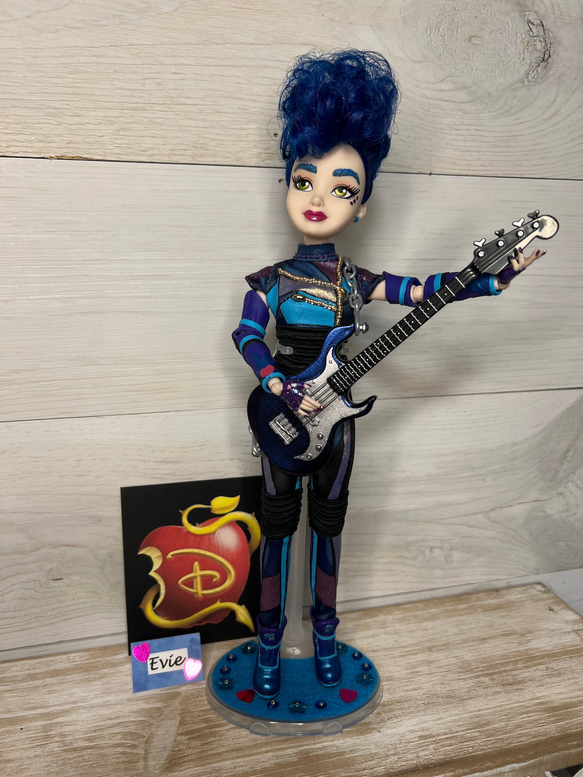 Disney Descendant Evie Custom - Etsy