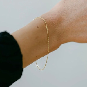 18K Gold Filled Twist Chain Bracelet • Gold Filled Tiny Bracelet • Delicate Bracelet • Minimalist Chain Bracelet • Perfect for Everyday Wear